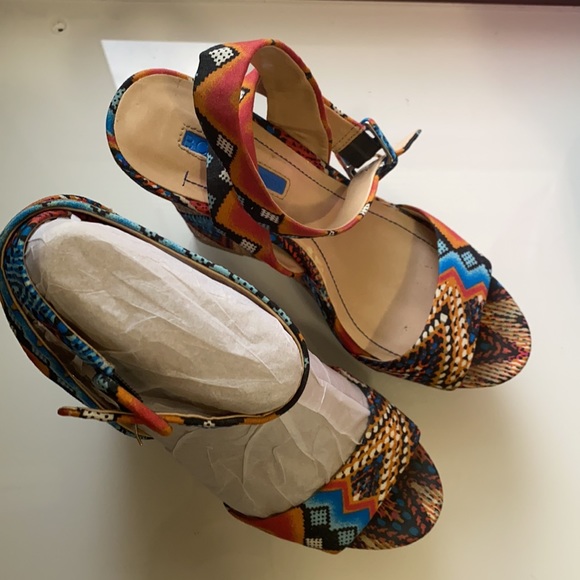 Colorful wedges - Picture 2 of 4